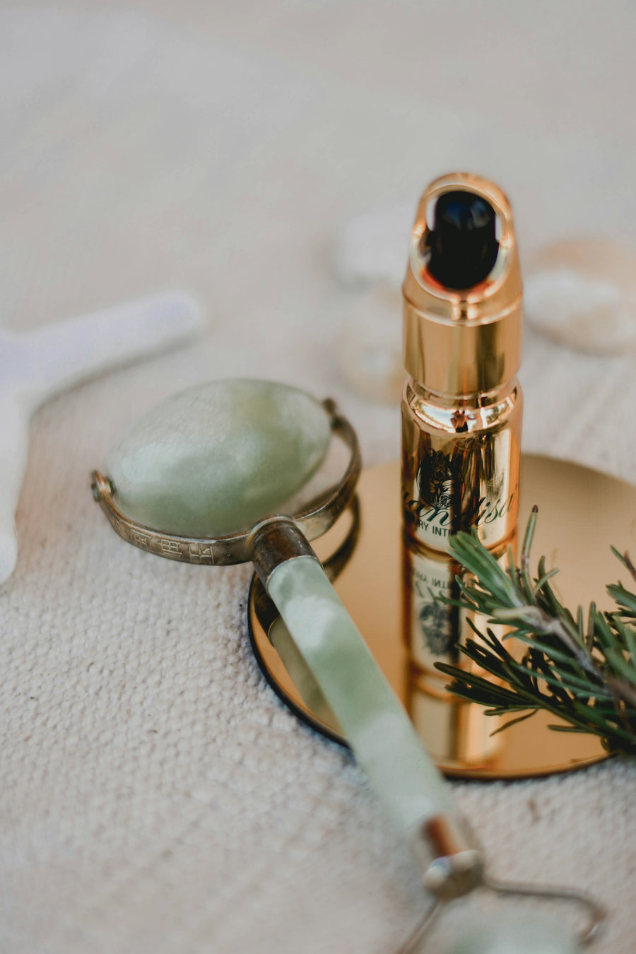 Guida alla Manicure Perfetta per Mani Sempre Curate
