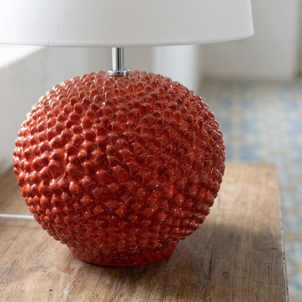 Lume palla a pigna in ceramica decoro Rosso Fuoco Ceramiche di Caltagirone Sofia