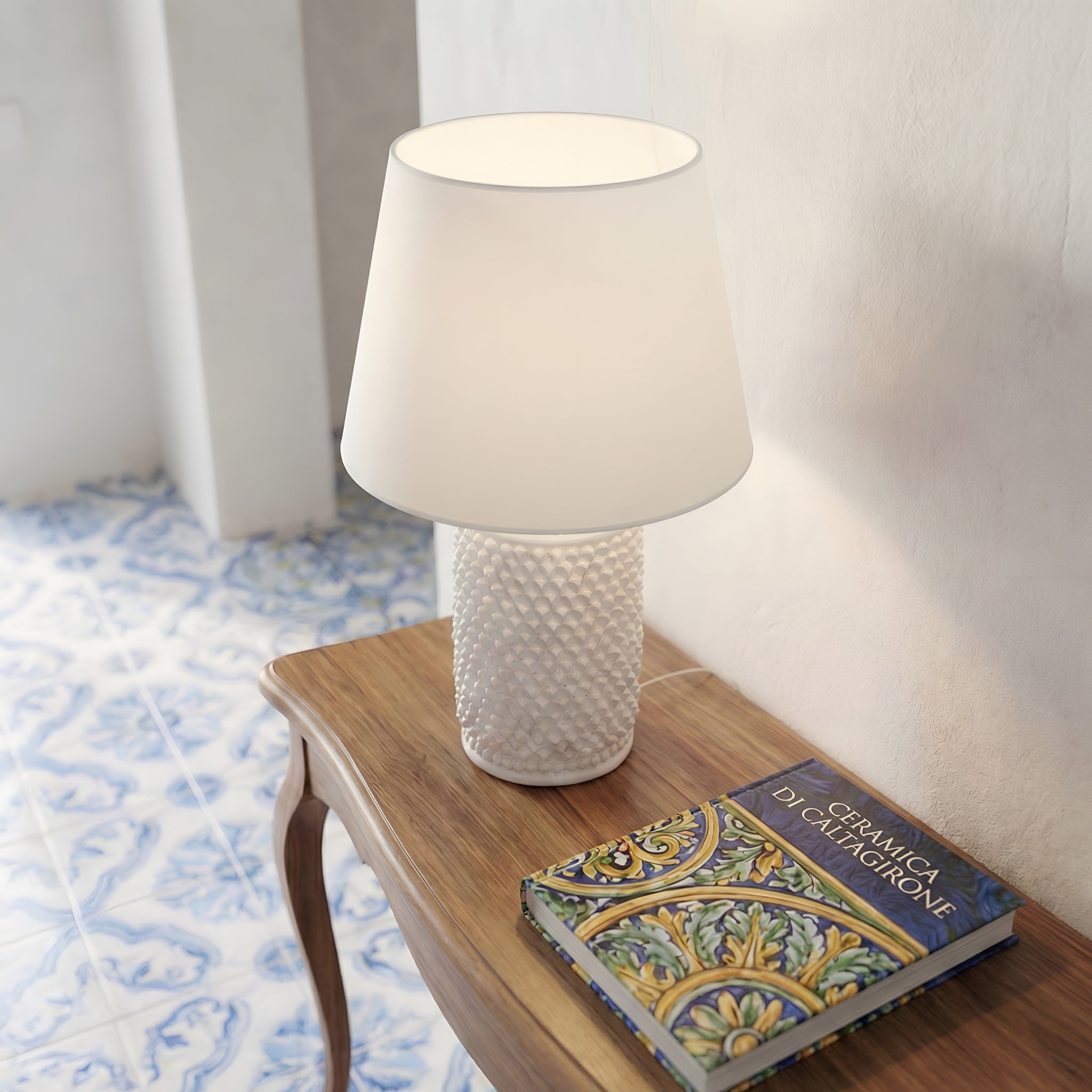 Lume Pigna Cilindro in Ceramica di Caltagirone h 60 cm — White Line