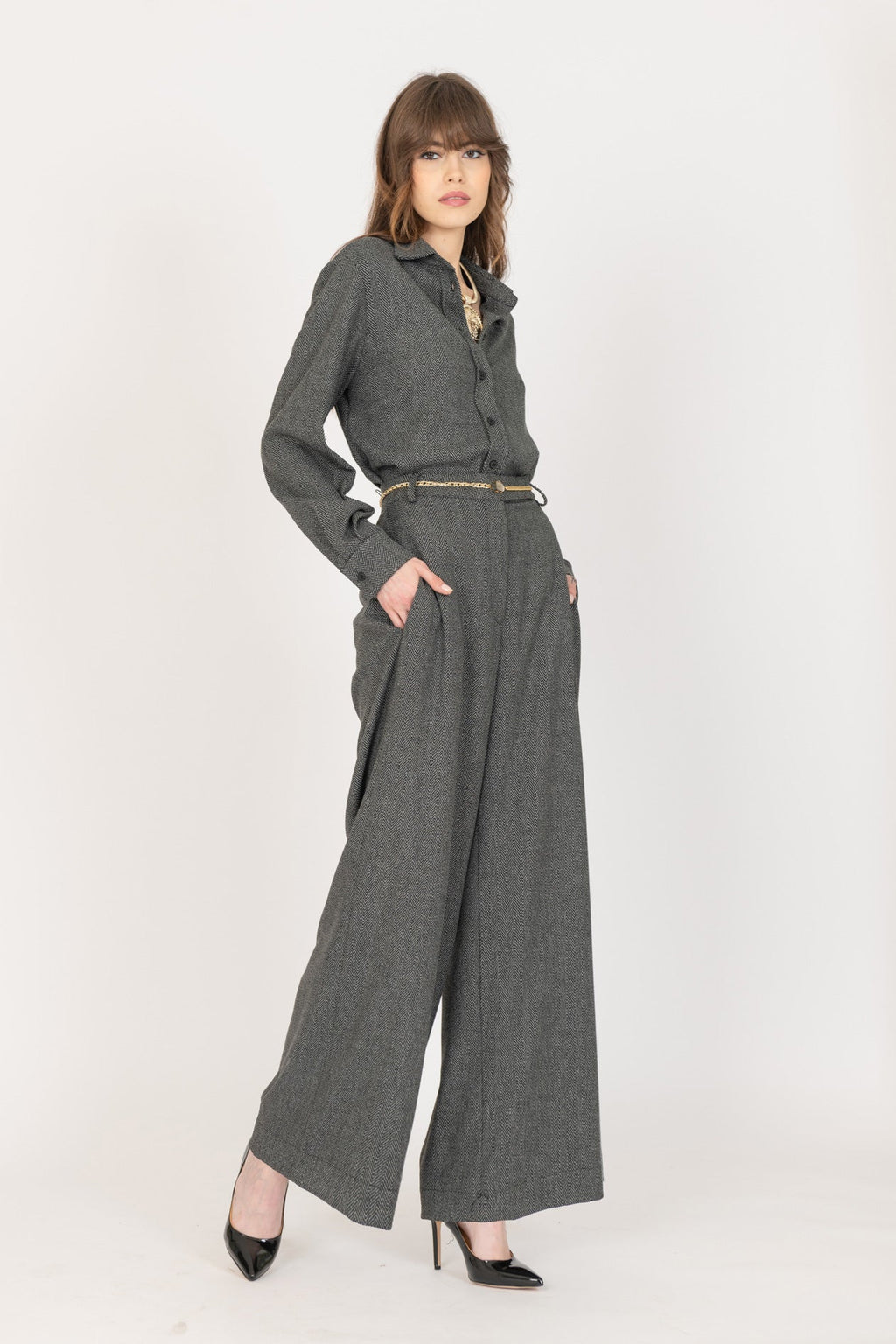 No-nà Spiked Suit: Elegant Style and Absolute Comfort