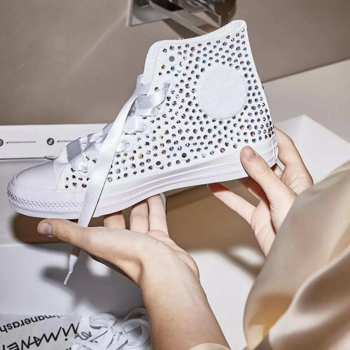 Swarovski Aurora Converse