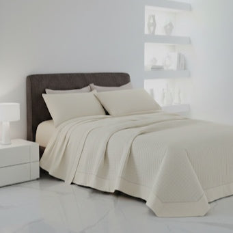 LAGOM Double Quilted Bedspread - Pure Percale Cotton with Handmade Piping