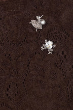 No-Nà Lace Dress - Elegance and Unique Style with Brooches
