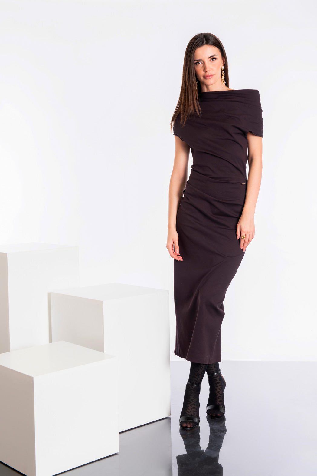 Milano knit dress: elegant and versatile style for every occasion