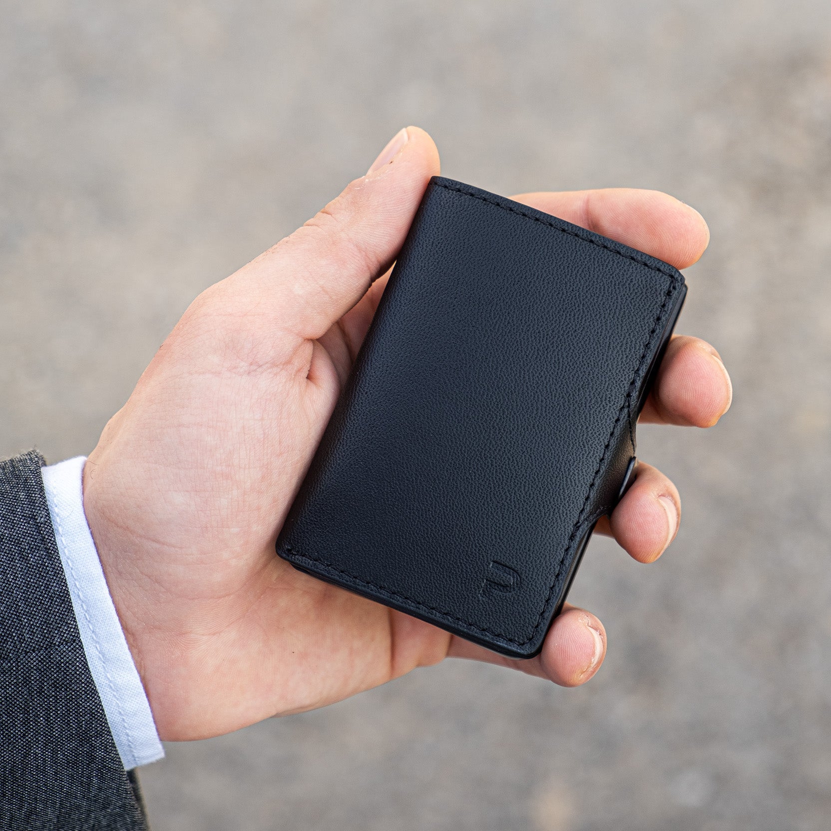 KLIK Mini with Coin Pocket Black Leather