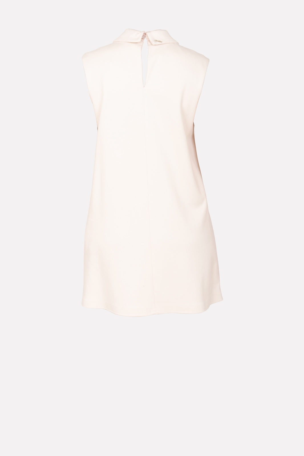 Dress with N0-nà appliqués