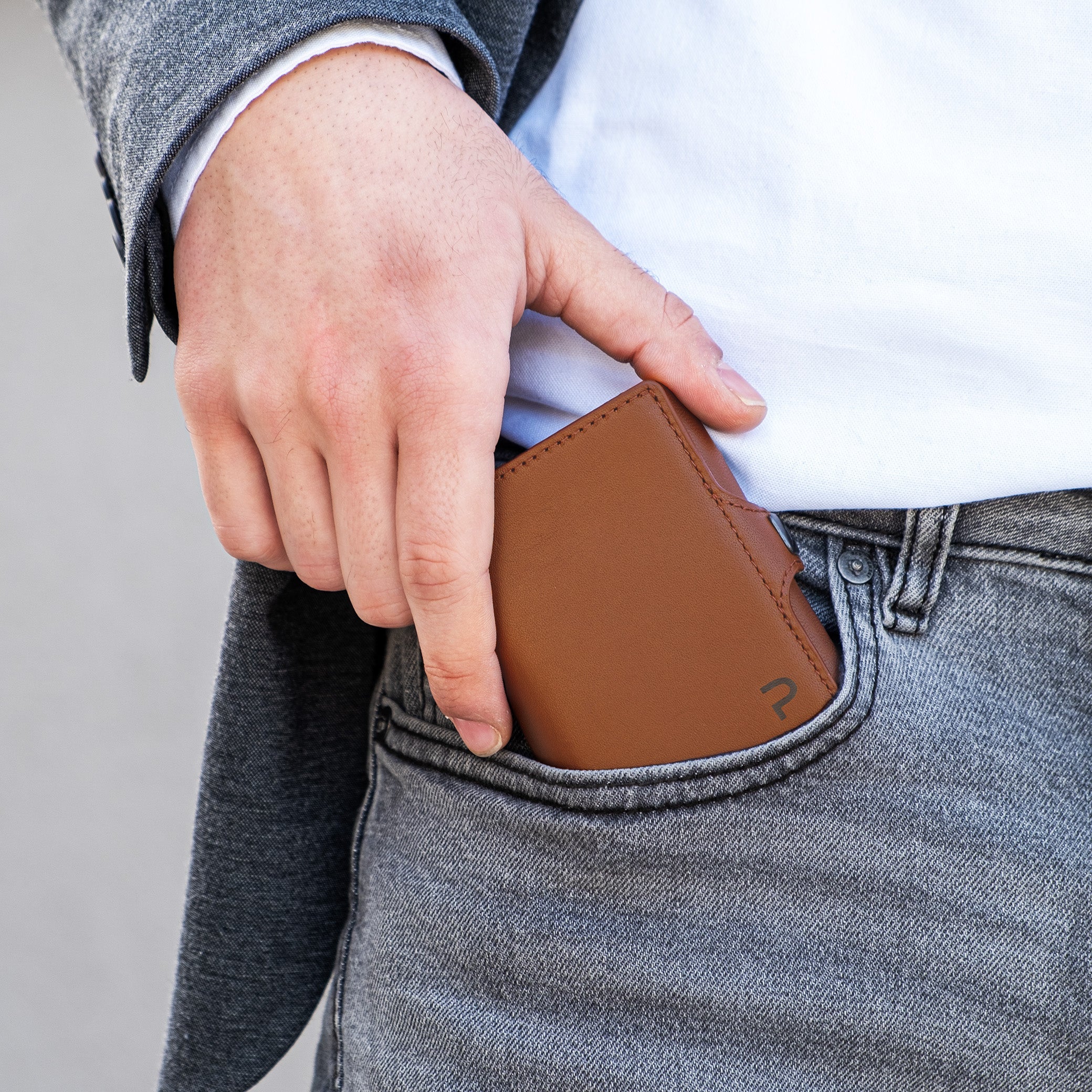 KLIK Classic with XL Coin Pocket Mirum Cognac