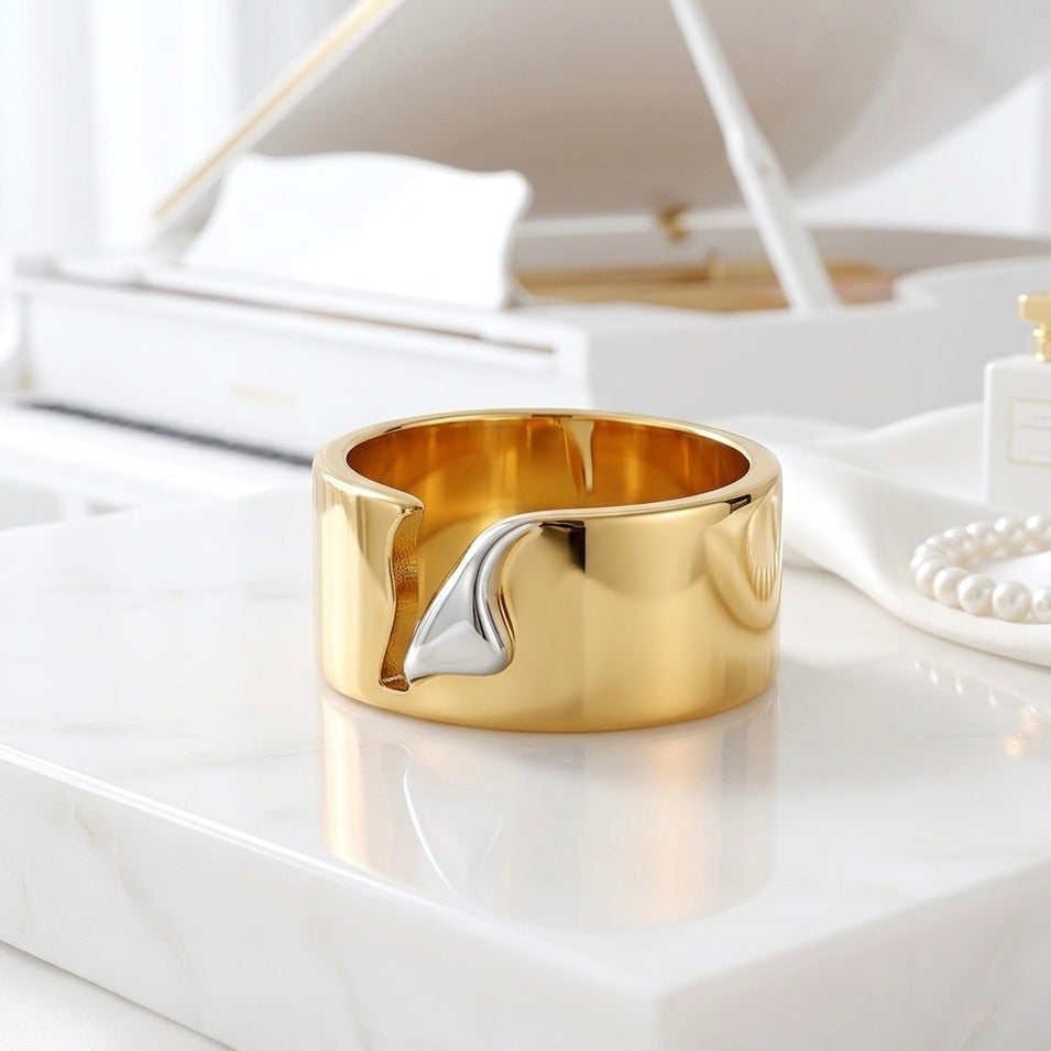 Charlotte Ring