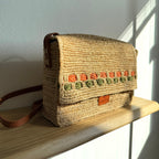 Zera - Borsa Messenger Fatta a Mano in Raffia Naturale Verde Pastello e Ambra