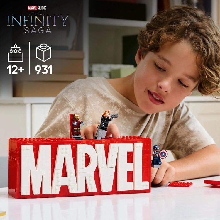 Lego - Marvel Logo 76313 Set (Marvel Signature) Building Toy 5 Mini Figures 931Pcs 12+