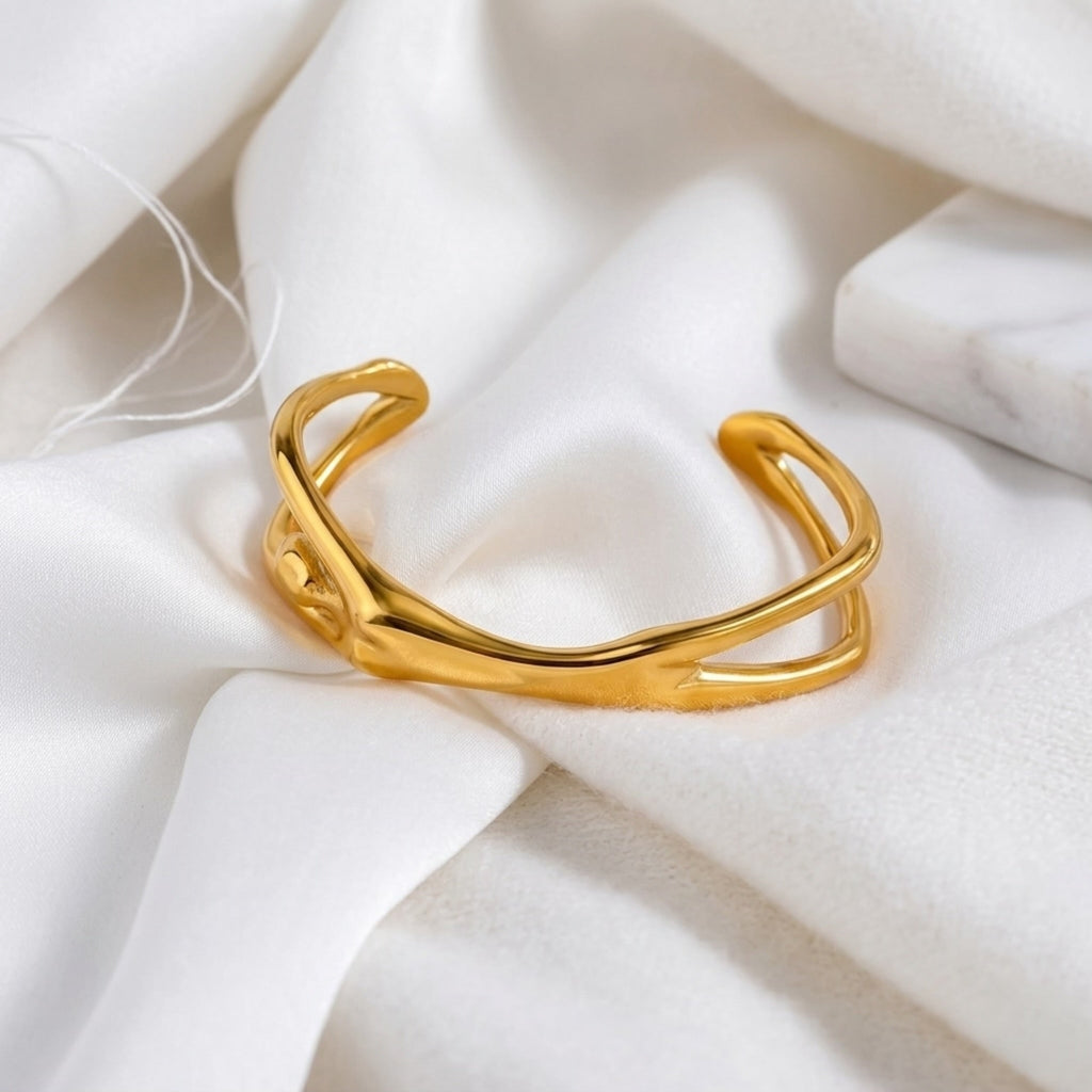 Devika Slim Bracelet