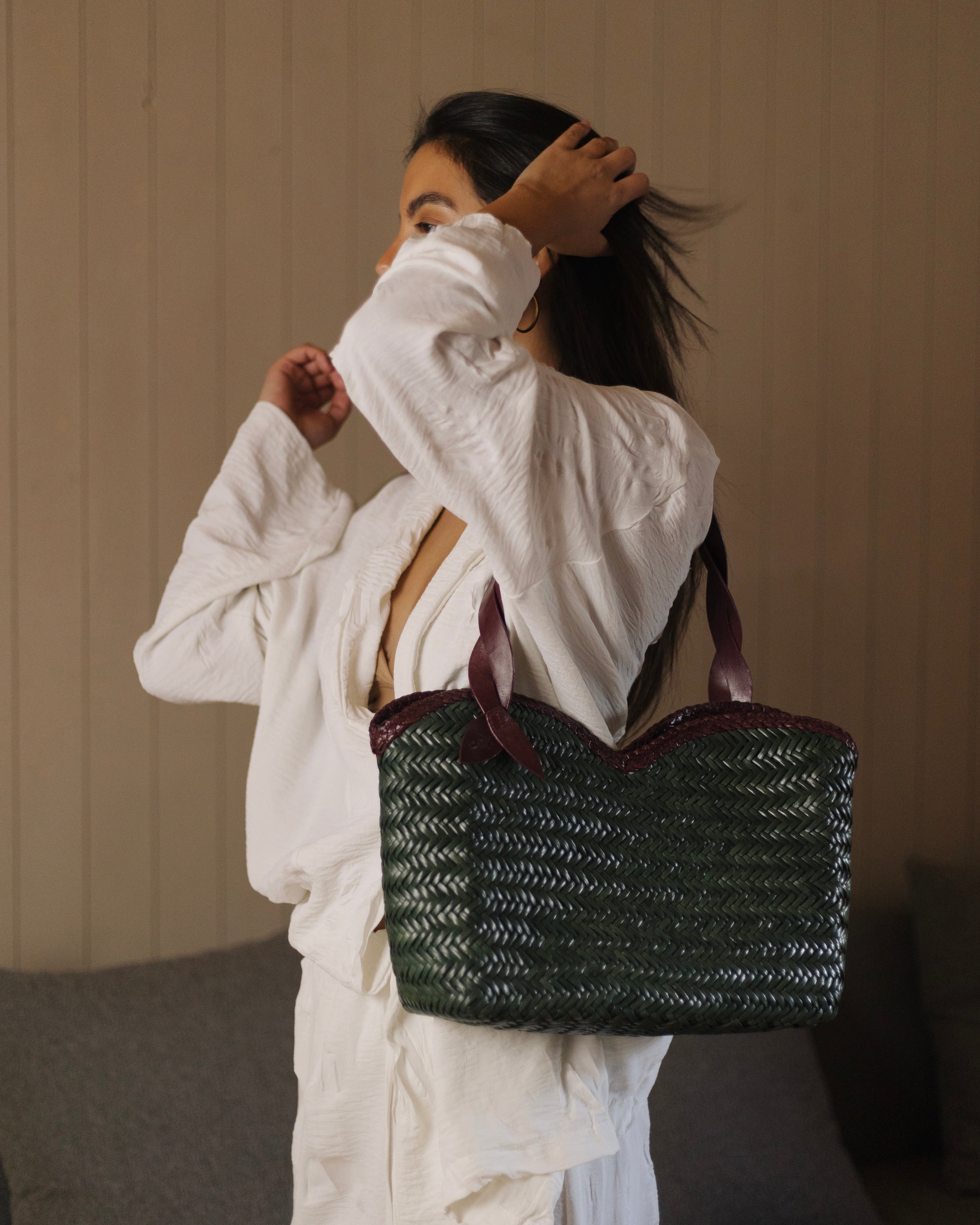 Léafa - Handwoven Artisan Shoulder Bag Burgundy & Green