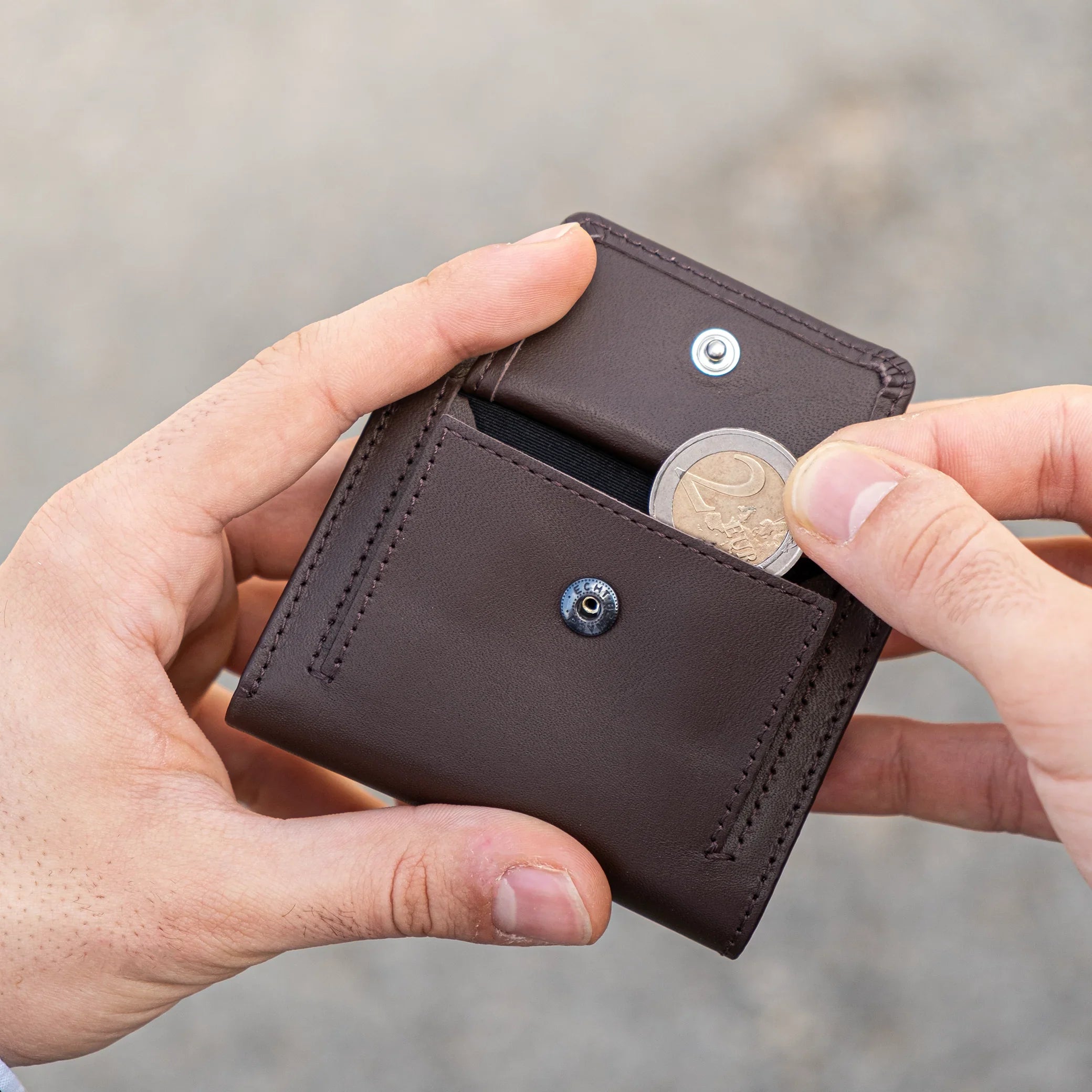 KLIK Classic with XL Coin Pocket Brown Leather