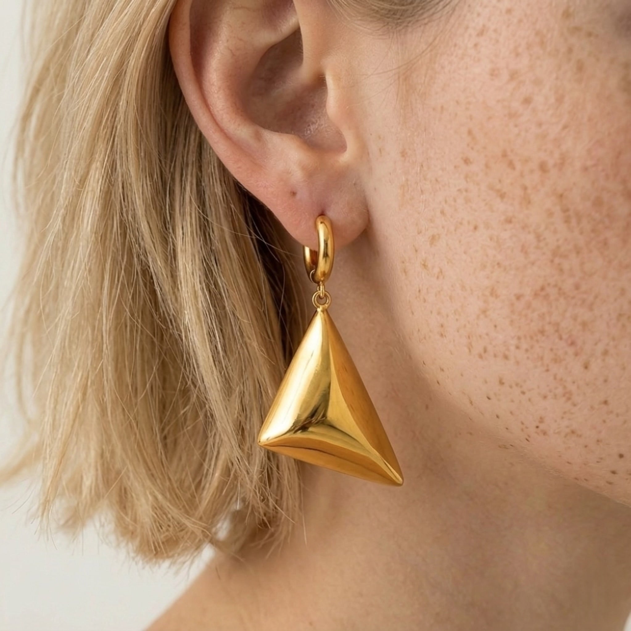 Santosh the Earrings