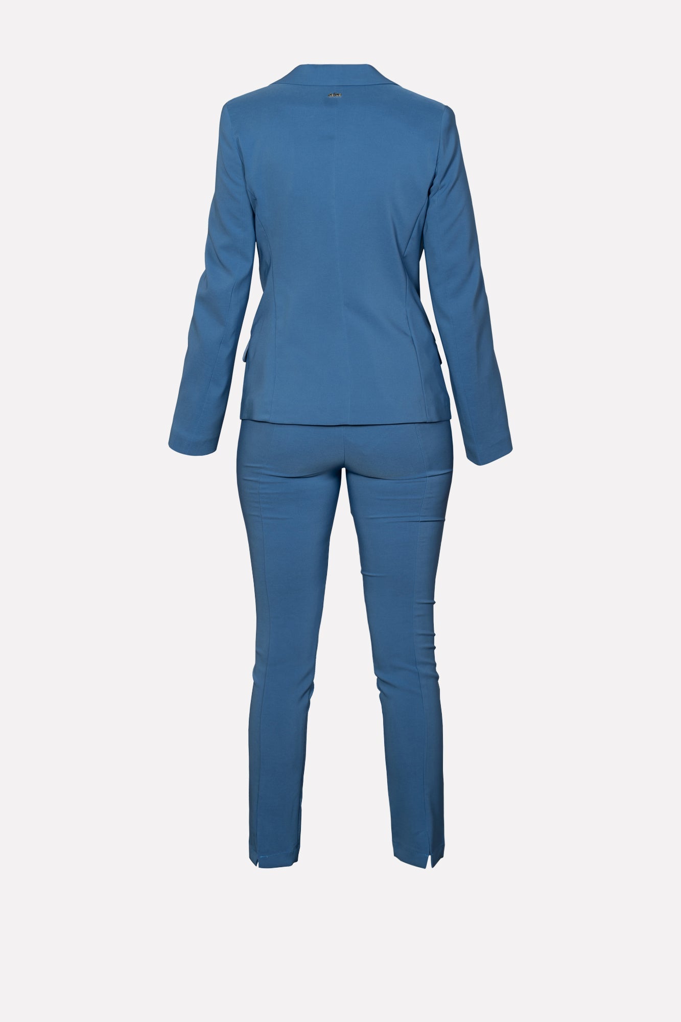No-nà Women's Skinny Suit: Subtle Elegance and Style