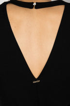 Elegant and versatile No-nà dress with belt for any occasion