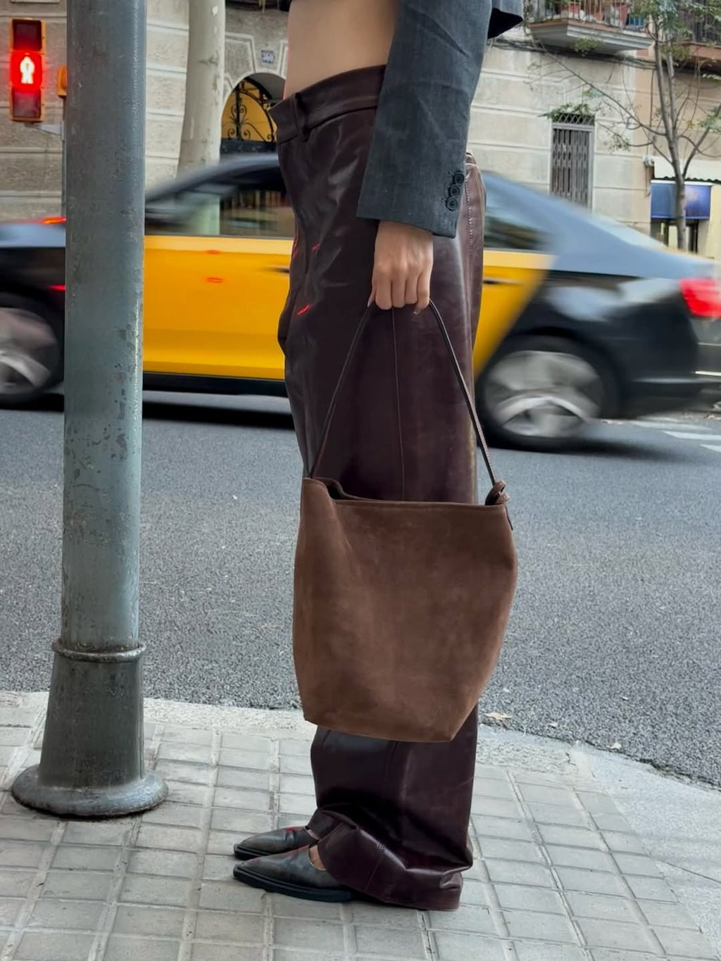 Ella - Borsa in pelle scamosciata minimalista