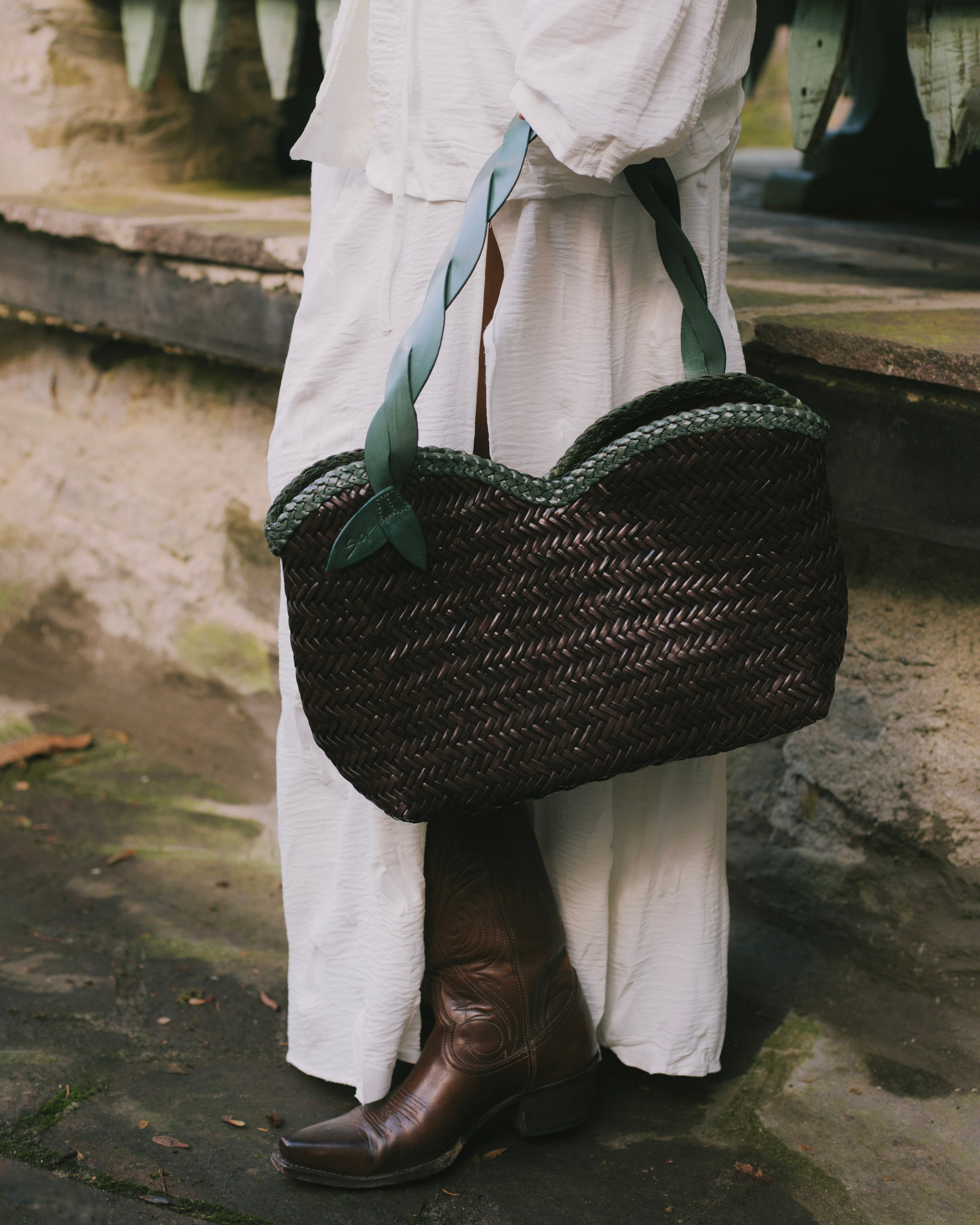 Léafa - Borsa Artigianale a Spalla Tessuta a Mano Verde e Caffè