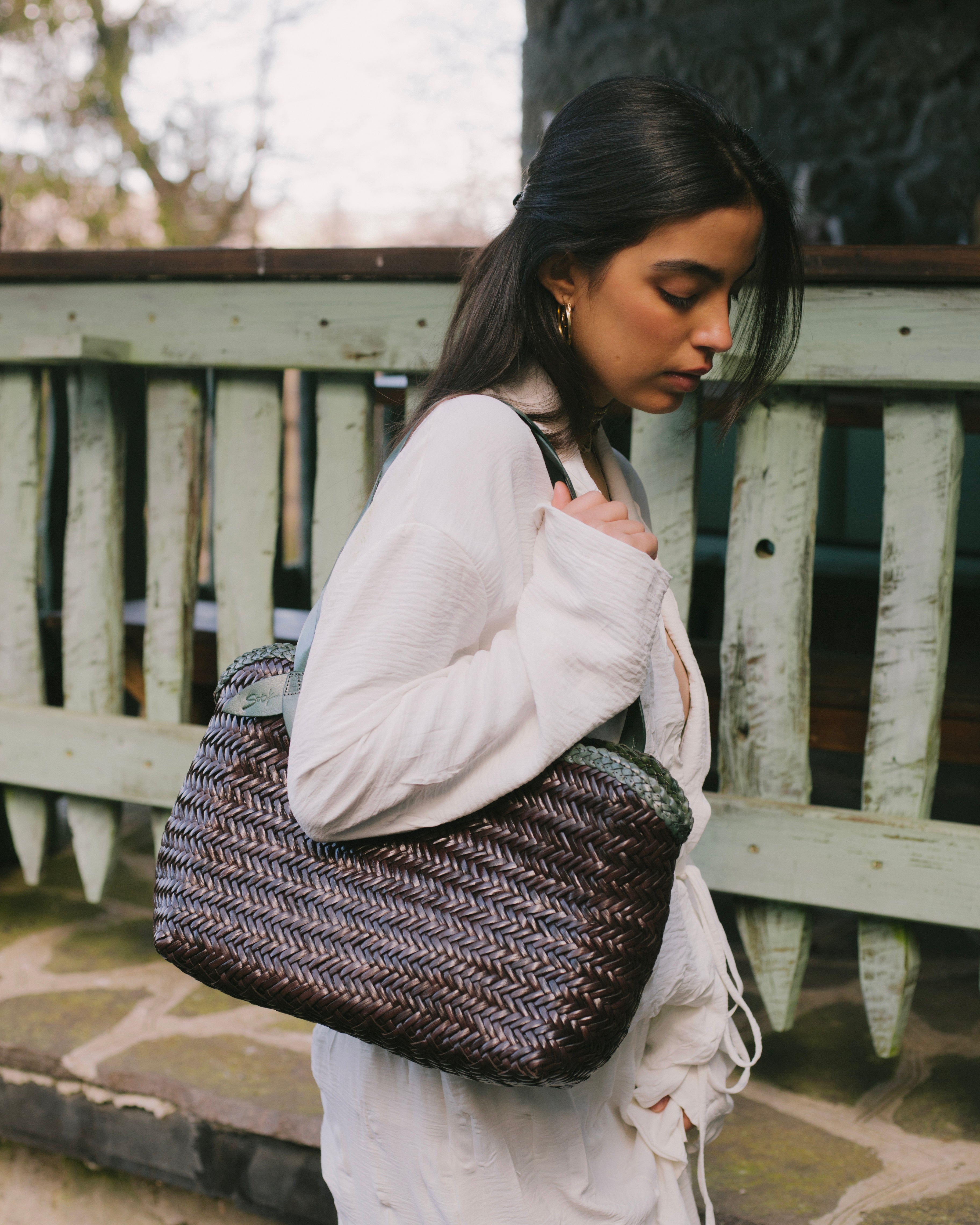 Léafa - Borsa Artigianale a Spalla Tessuta a Mano Verde e Caffè