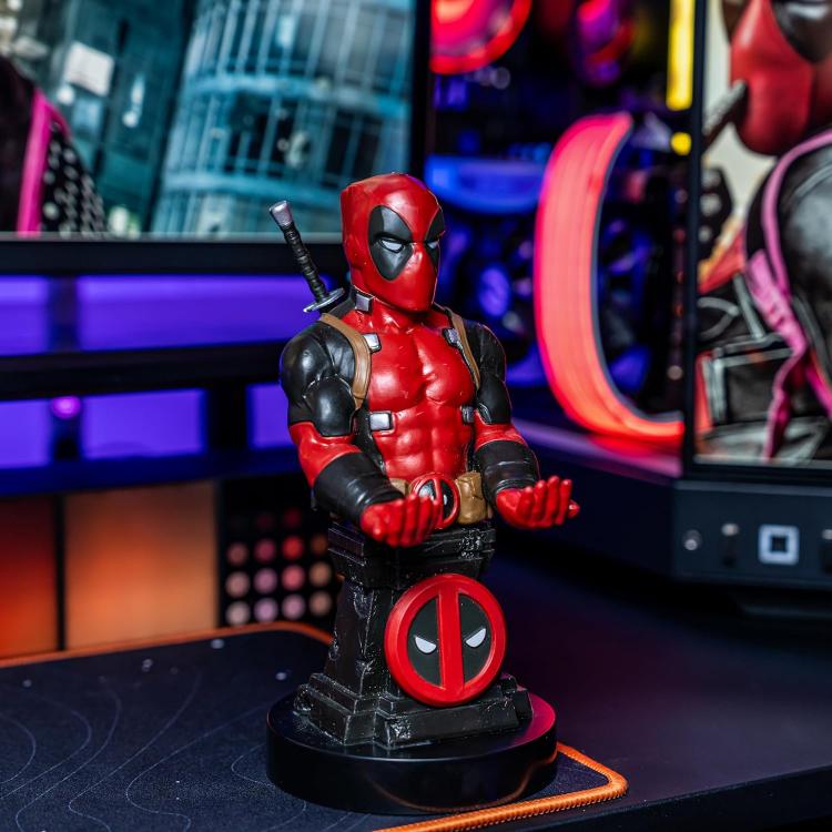 Cable Guys - Marvel Deadpool Figure Charging Stand Smartphone Controller