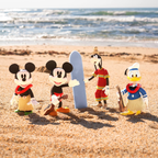 Super7 Disney Mickey & Friends "Minnie" Minnie Mouse Hawaii Action Reaction Figure
