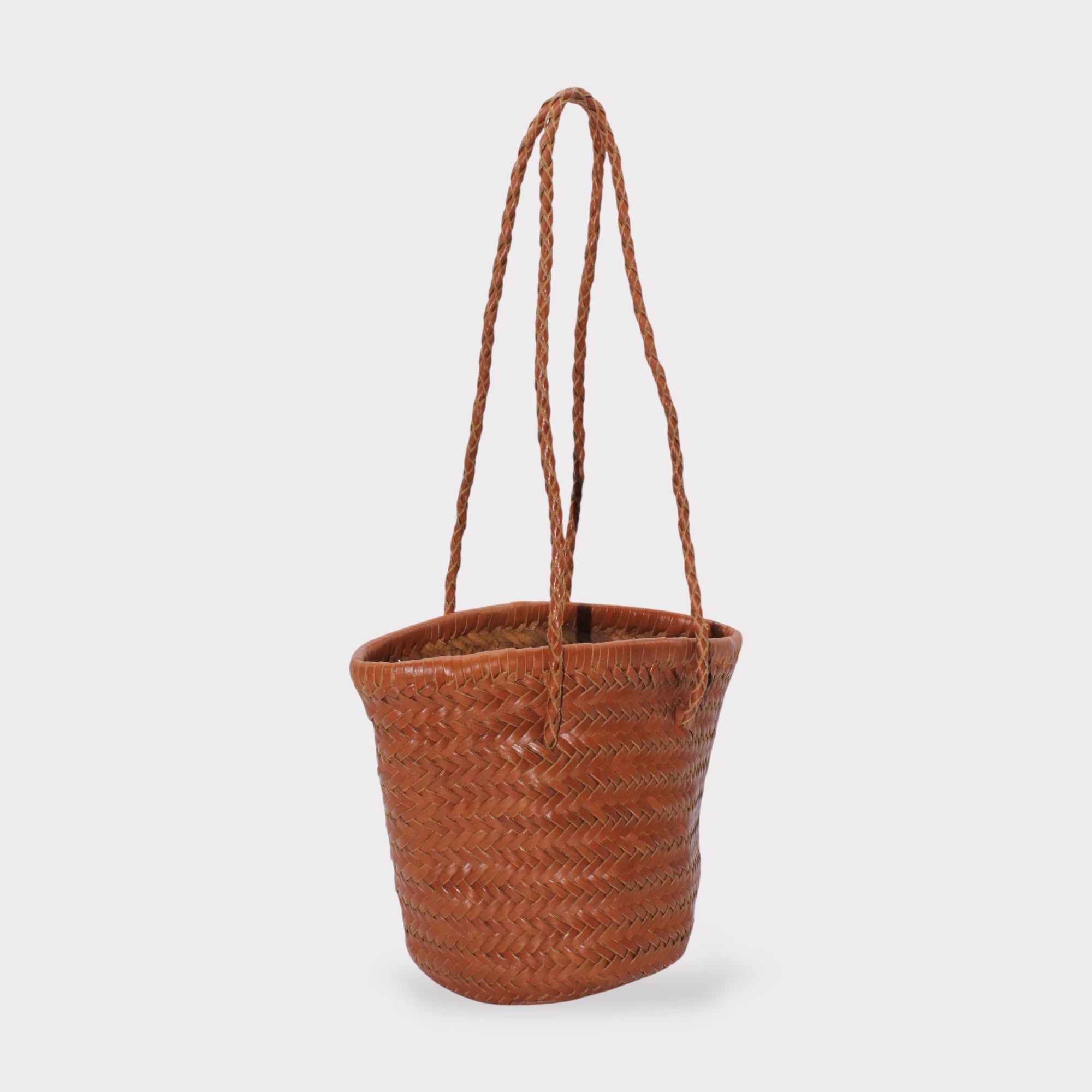 Carmel- Hand Woven Leather Shoulder Bucket Bag Brown