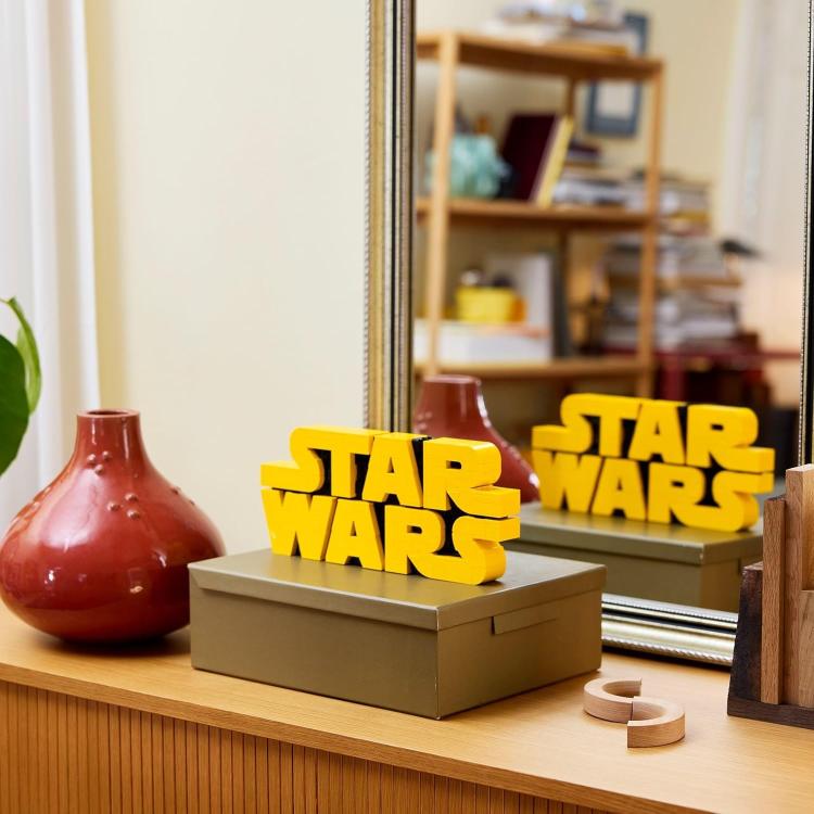 Lego - Star Wars 75407 (Brick Logo) 700Pcs Disney Adult Construction 18+