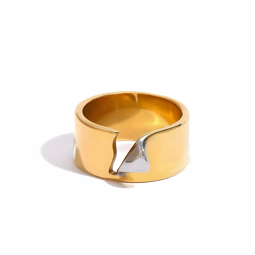 Charlotte Ring