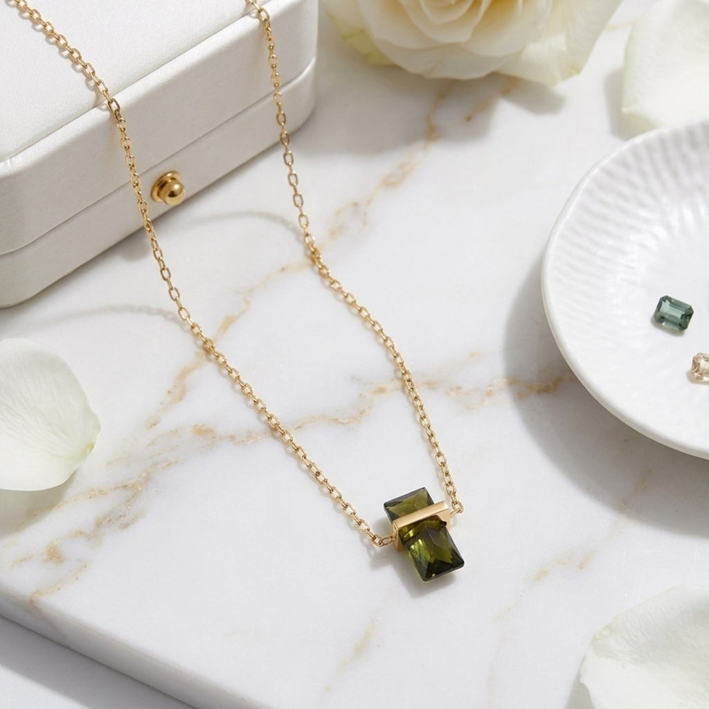 Glinka Necklace