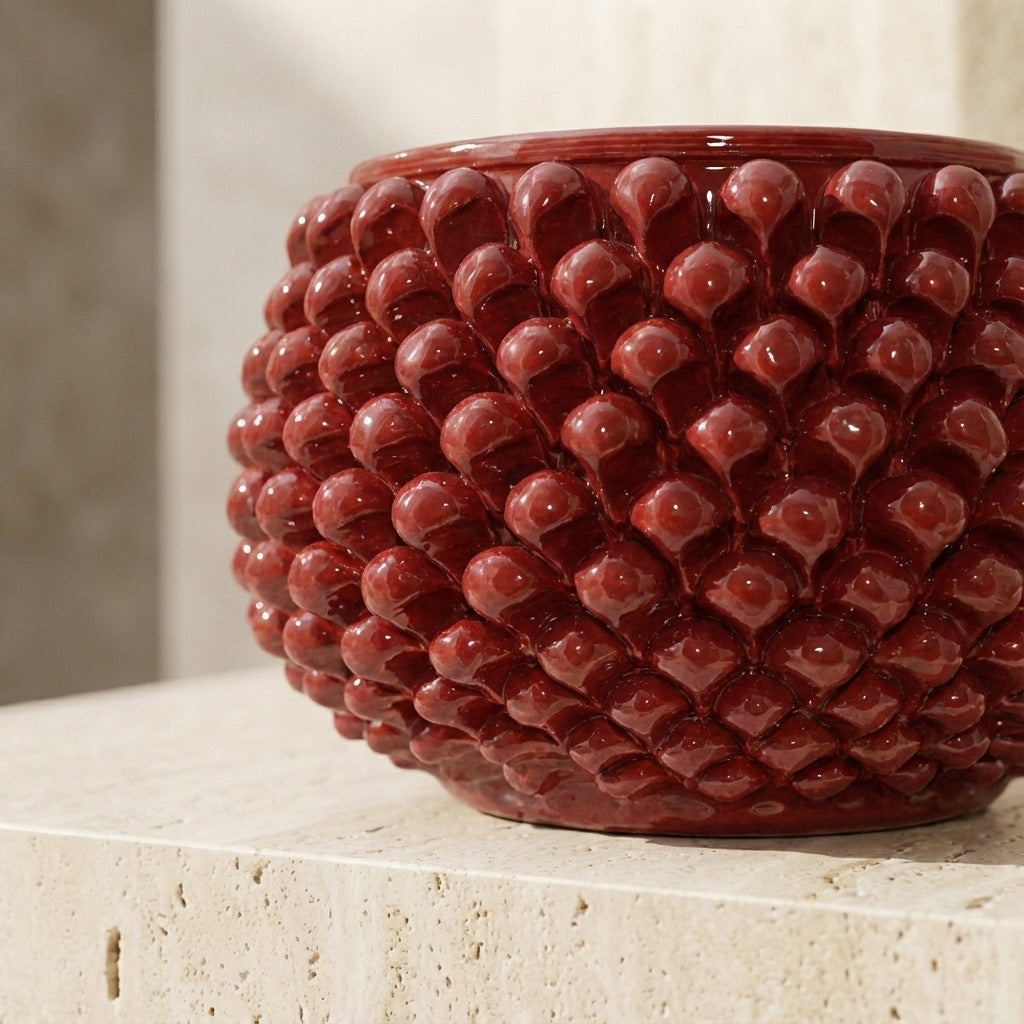 Caltagirone half-pineapple vase without stand in bordeaux ceramic