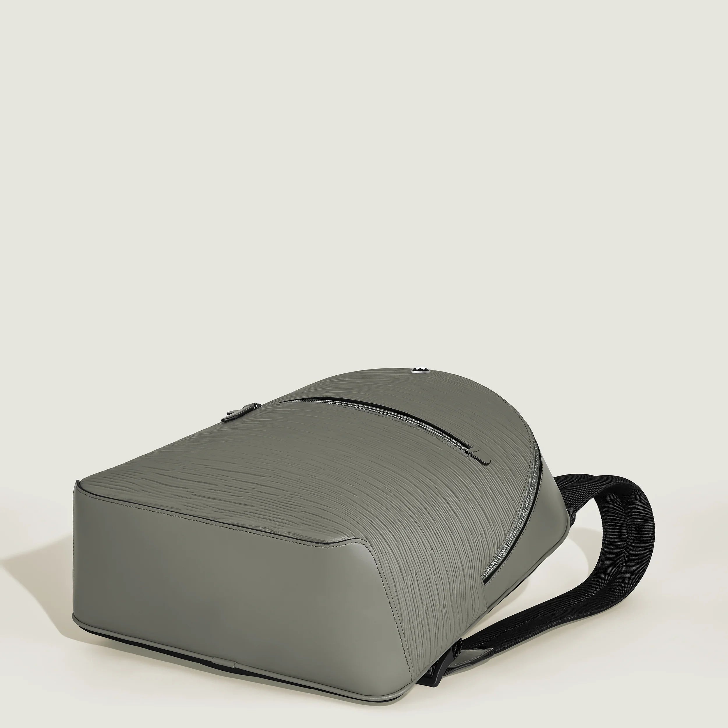 Montblanc mini 4810 backpack medium grey 199326